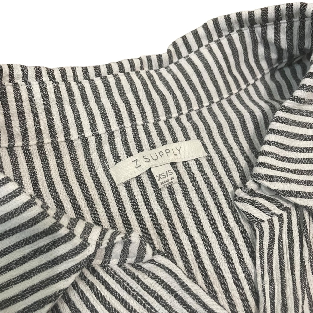 Z Supply Women's Black & White Striped Lalo Button-Up Long Sleeve Top Size XS/S - Picture 3 of 8